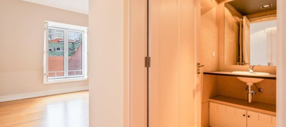 2 bedrooms Apartment in Lisbon, Portugal No. 123509 31