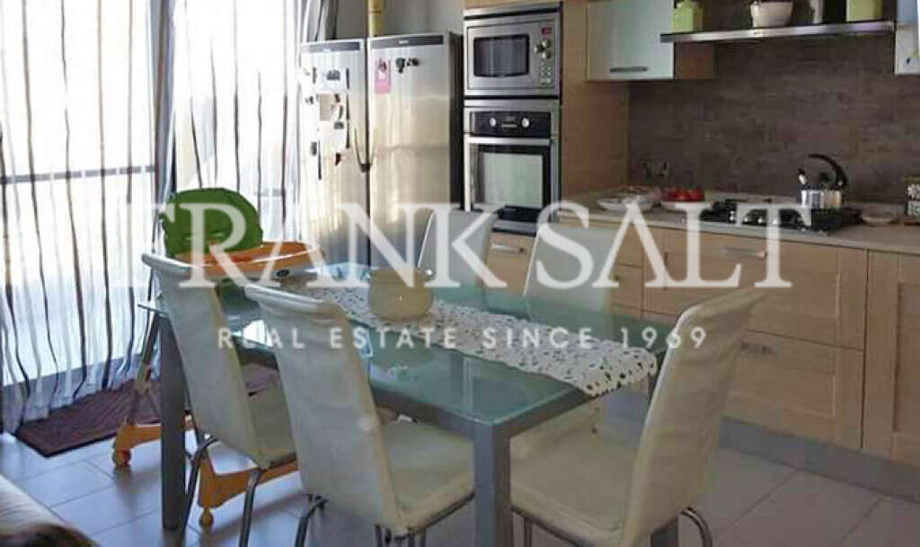 2 bedrooms Penthouse in Naxxar, Malta No. 3996