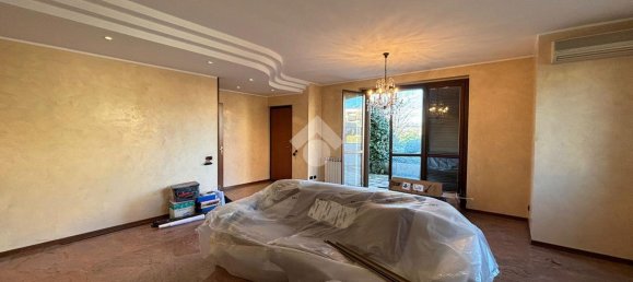 4 rooms House in Novara, Italy No. 66072 8