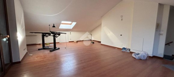 4 rooms House in Novara, Italy No. 66072 32