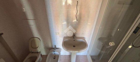 4 rooms House in Novara, Italy No. 66072 29