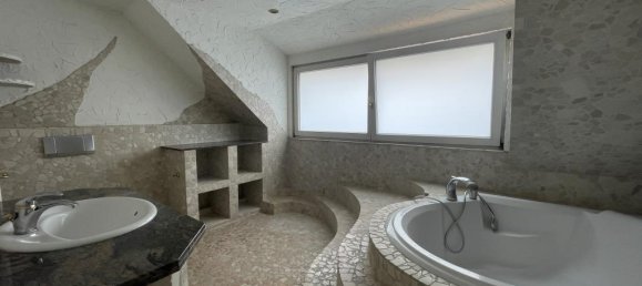 Дом с 5 комнатами в Ноймюнстер, Германия № 346458 15