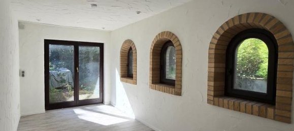 Дом с 5 комнатами в Ноймюнстер, Германия № 346458 18