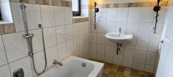 Дом с 5 комнатами в Ноймюнстер, Германия № 346458 4