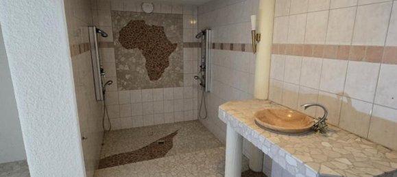 Дом с 5 комнатами в Ноймюнстер, Германия № 346458 17