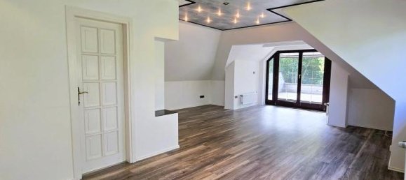 Дом с 5 комнатами в Ноймюнстер, Германия № 346458 12