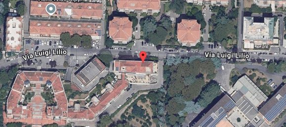 3 bedrooms Apartment in Rome, Italy No. 196962 2