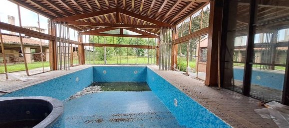 Villa de 4 dormitorios en Vigonovo, Italy No. 162133 22