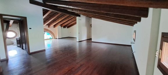 Villa de 4 dormitorios en Vigonovo, Italy No. 162133 15