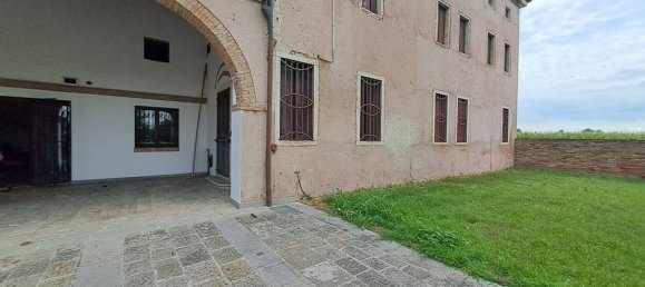 Villa de 4 dormitorios en Vigonovo, Italy No. 162133 8