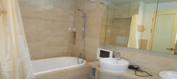 Apartamento de 2 dormitorios en Tay Ho, Vietnam No. 6029 7