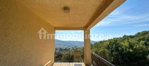 3 غرف نوم فيلا في Gualdo Tadino, Italy رقم 353588 23