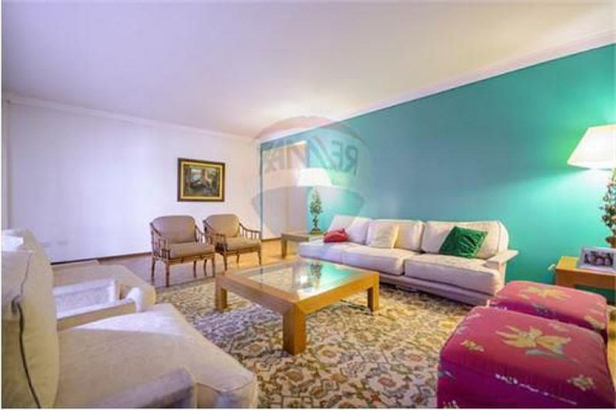 Apartamento T5 em Buenos Aires, Argentina N.º 101276