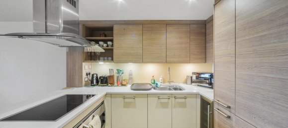 2 bedrooms Apartment in London, United Kingdom No. 11016 3