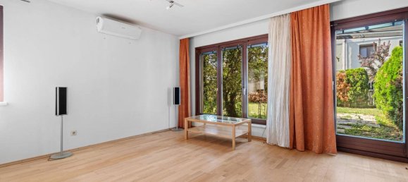 Дом с 5 комнатами в Вена, Австрия № 220907 6