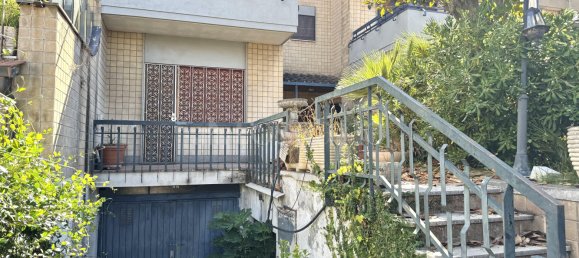 7-Zimmer Villa in Rome, Italy, Nr. 261055 3