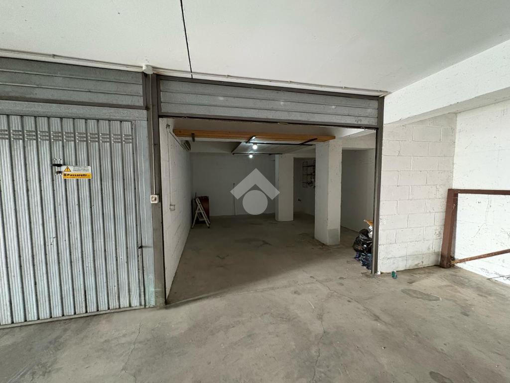 Гараж с 1 комнатой в Монте Компатри, Италия № 57349