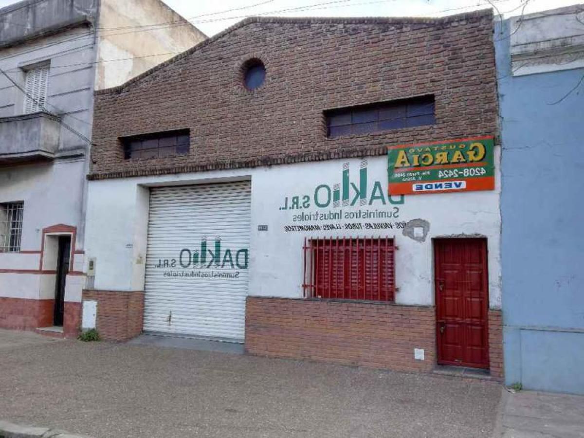 148m² Commercial property in Avellaneda, Argentina No. 108004