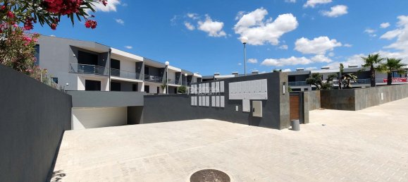 Таунхаус с 4 спальнями в Албуфейра, Португалия № 67686 2