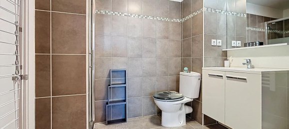 Квартира с 1 спальней в Фрежюс, Франция № 194806 8