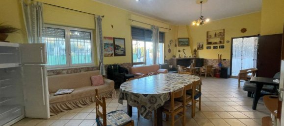 Villa de 1 dormitorio en Lesina, Italy No. 125733 2