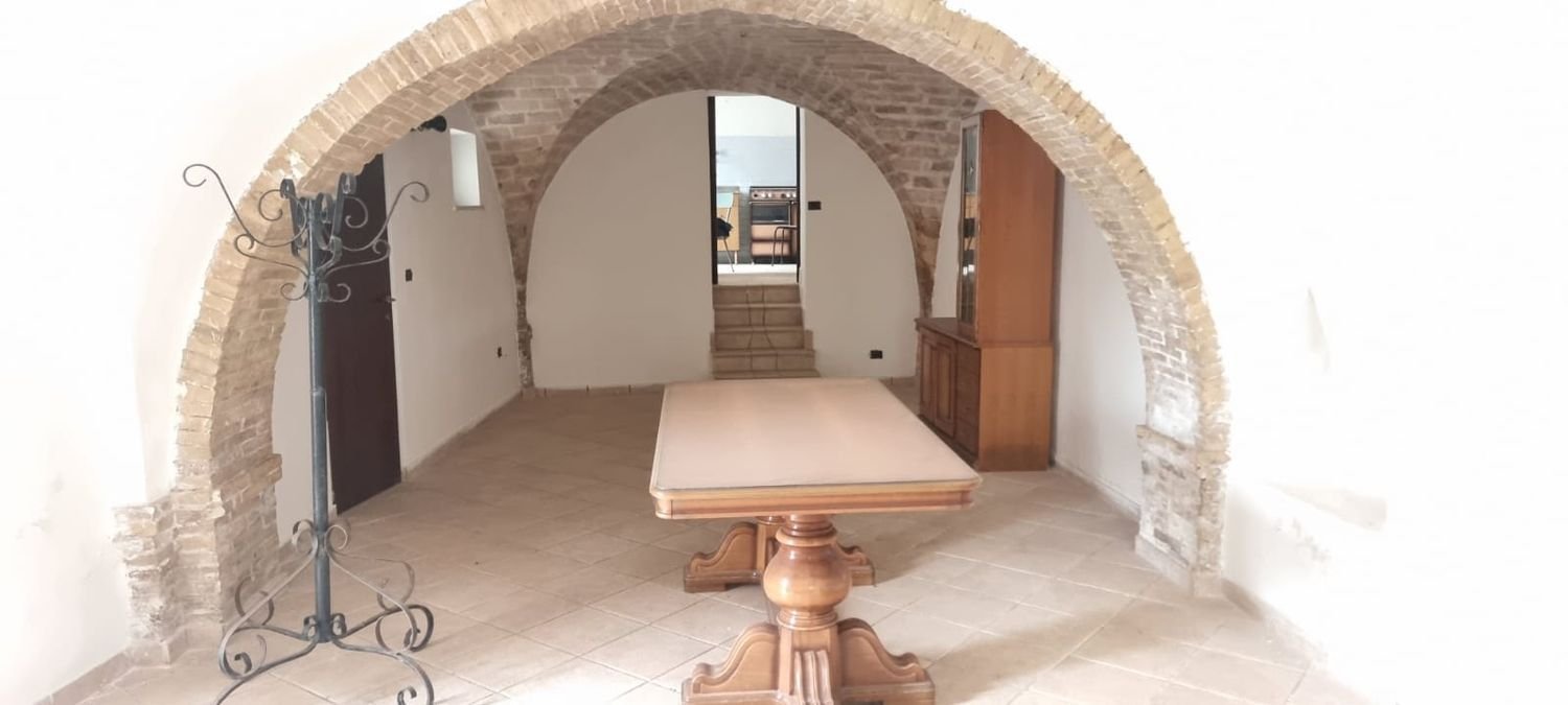 7 rooms House in Crecchio, Italy No. 218854