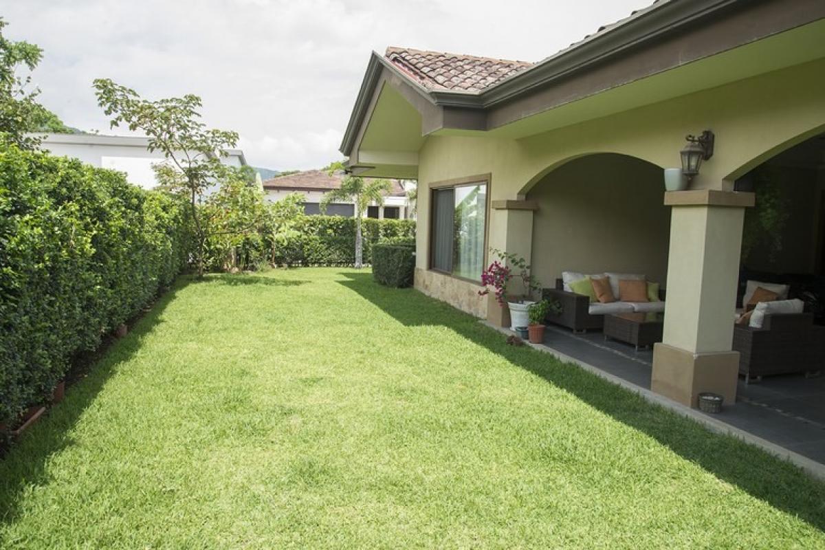 5 bedrooms Condo in Santa Ana, Costa Rica No. 1192