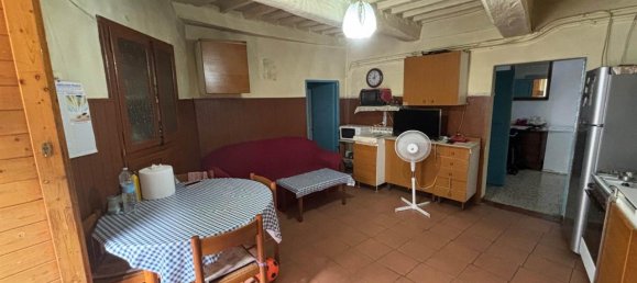 3 rooms Apartment in Sefro, Italy No. 17718 4