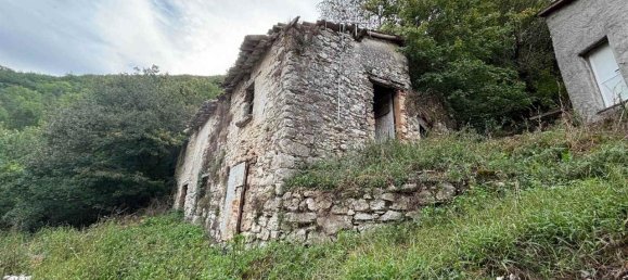 3 rooms Apartment in Sefro, Italy No. 17718 19