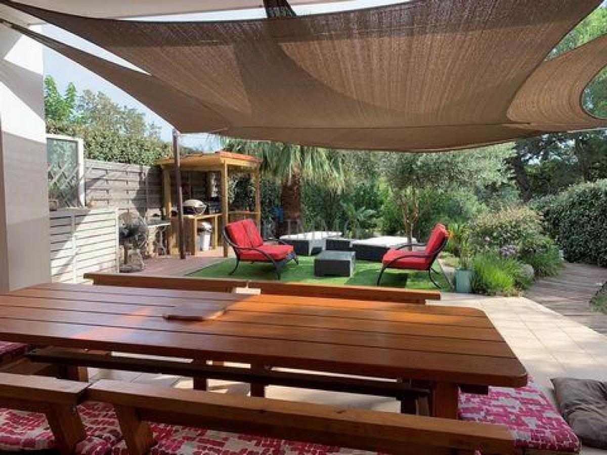 شقة 2 غرف نوم  في Frejus, France رقم 10429