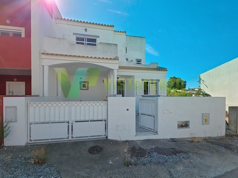 3 bedrooms Villa in Alvor, Portugal No. 275770