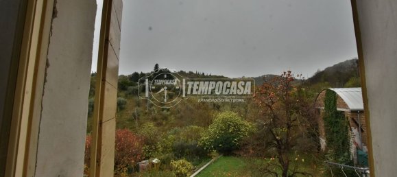 5 rooms Apartment in Serrapetrona, Italy No. 72500 20