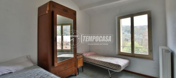 5 rooms Apartment in Serrapetrona, Italy No. 72500 5