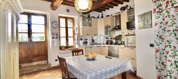 2 Schlafzimmer Wohnung in Siena, Italy, Nr. 78250 12