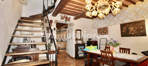 2 Schlafzimmer Wohnung in Siena, Italy, Nr. 78250 6