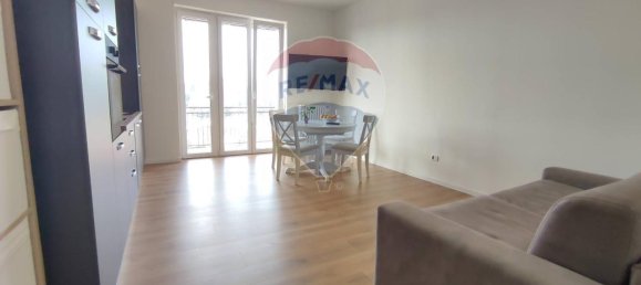 3 rooms Apartment in Villa Guardia, Italy No. 65661 5