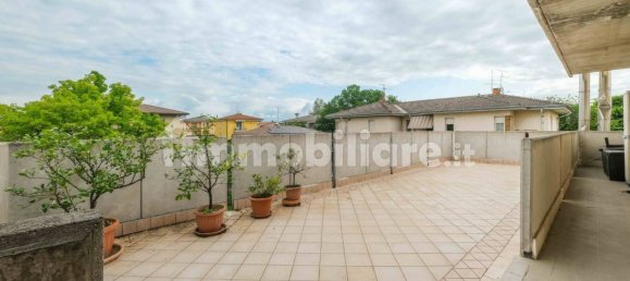 2 Schlafzimmer Wohnung in Sona, Italy, Nr. 53123 58