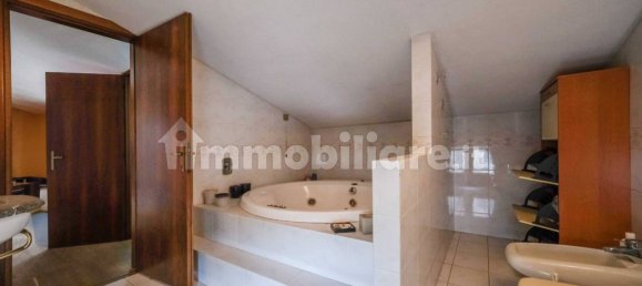 2 Schlafzimmer Wohnung in Sona, Italy, Nr. 53123 32