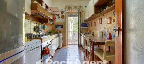 2 bedrooms Apartment in Naples, Italy No. 313528 8