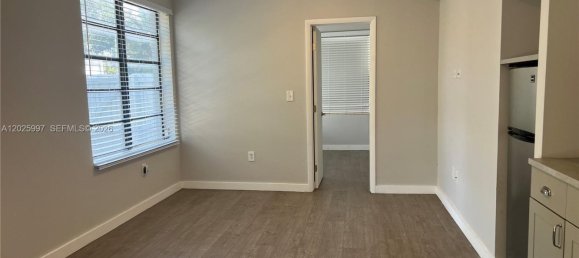 1 Schlafzimmer Villa in Miami, USA, Nr. 614986 2