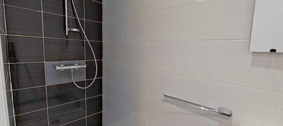 4 Schlafzimmer Haus in Lons, France, Nr. 193773 11