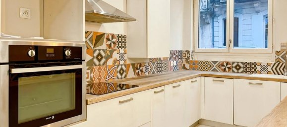 4 bedrooms Villa in Libourne, France No. 95788 2