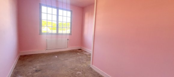 4 bedrooms House in Cherisy, France No. 241401 8