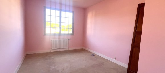 4 bedrooms House in Cherisy, France No. 241401 9