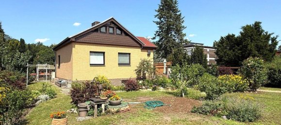 Таунхаус с 10 комнатами в Фалькенхагенер-Фельд, Германия № 372031 2