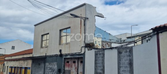 1363m² Building in Ponta Delgada, Portugal No. 87276 5