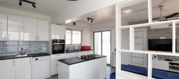 3 bedrooms Apartment in Paralimni, Cyprus No. 23072 2