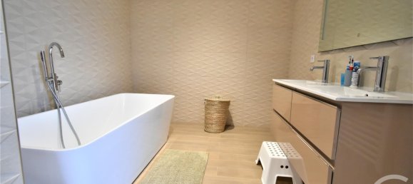 4 Schlafzimmer Villa in Borgo, France, Nr. 86166 14