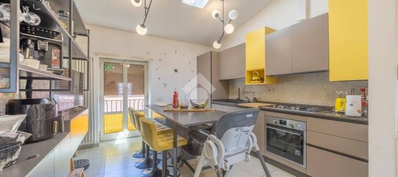 2 bedrooms Apartment in Rome, Italy No. 276583 5