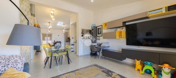 2 bedrooms Apartment in Rome, Italy No. 276583 2